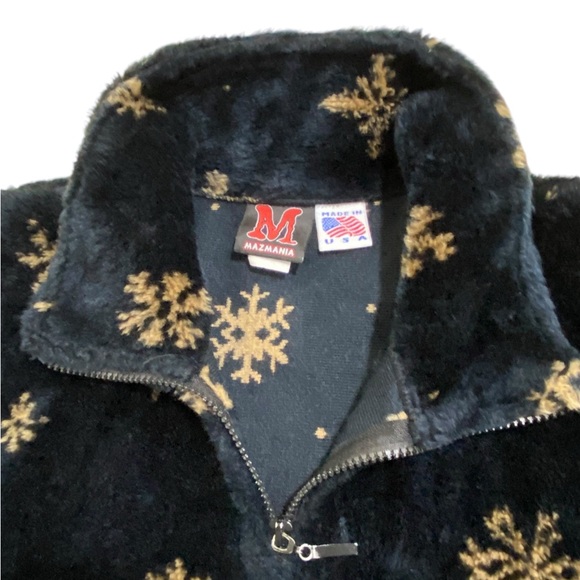Mazmania Plush Pine Tree Snowflake Jacket - Picture 5 of 6